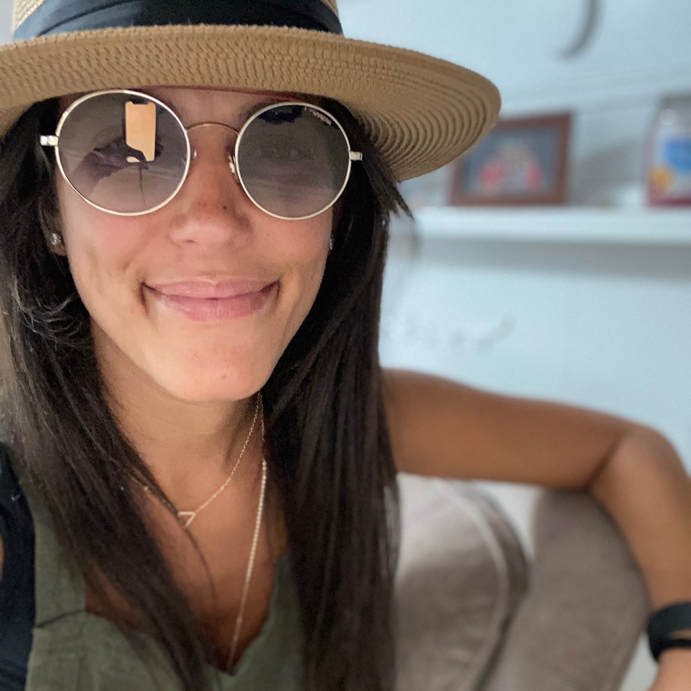 Meet your Posher, Samantha